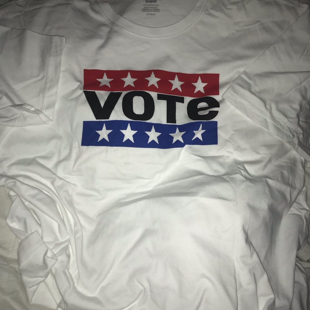 Levis Vote T-Shirt Size XXL White Cotton Regular Fit NEW UNISEX. MSRP $24.50